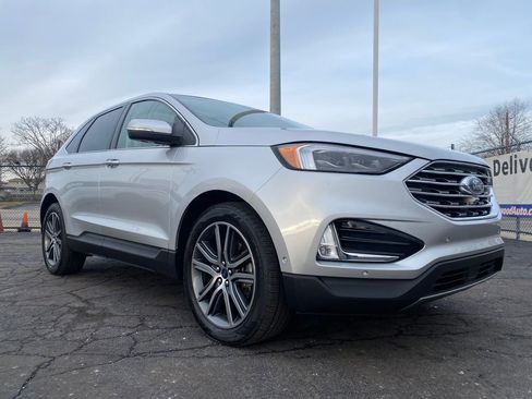 Used 2019 Ford Edge Titanium w/ Equipment Group 301A image 33