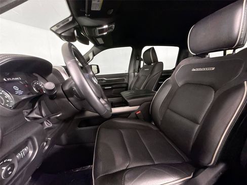 Used 2023 RAM 1500 Laramie AWD/4WD image 3