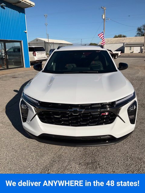 New 2026 Chevrolet Trax RS FWD image 3