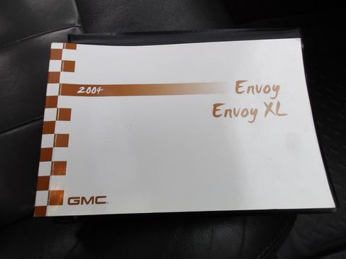 Used 2004 GMC Envoy SLT w/ Preferred Equipment Group image 25