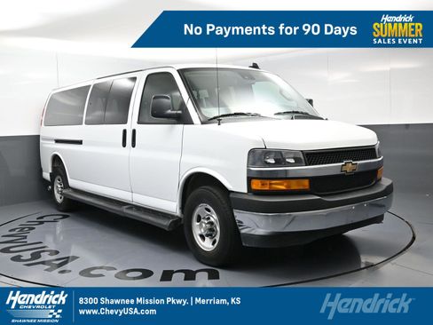 Used 2025 Chevrolet Express 3500 LT w/ LT Preferred Equipment Group RWD image 1