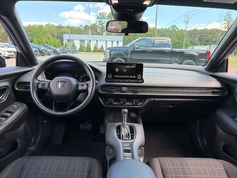 Used 2024 Honda HR-V Sport image 8