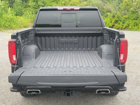 Used 2025 GMC Sierra 1500 Denali AWD/4WD image 17