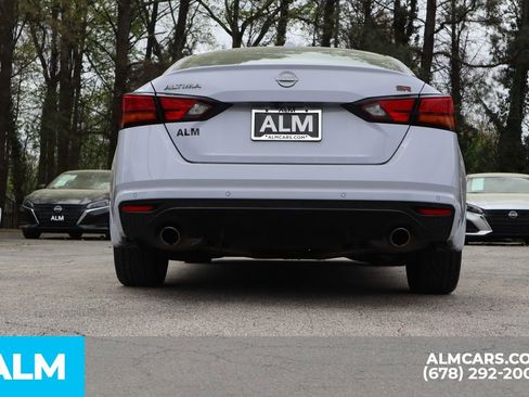 Used 2025 Nissan Altima 2.5 SR FWD image 7
