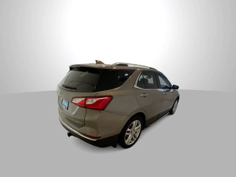 Used 2018 Chevrolet Equinox Premier image 8