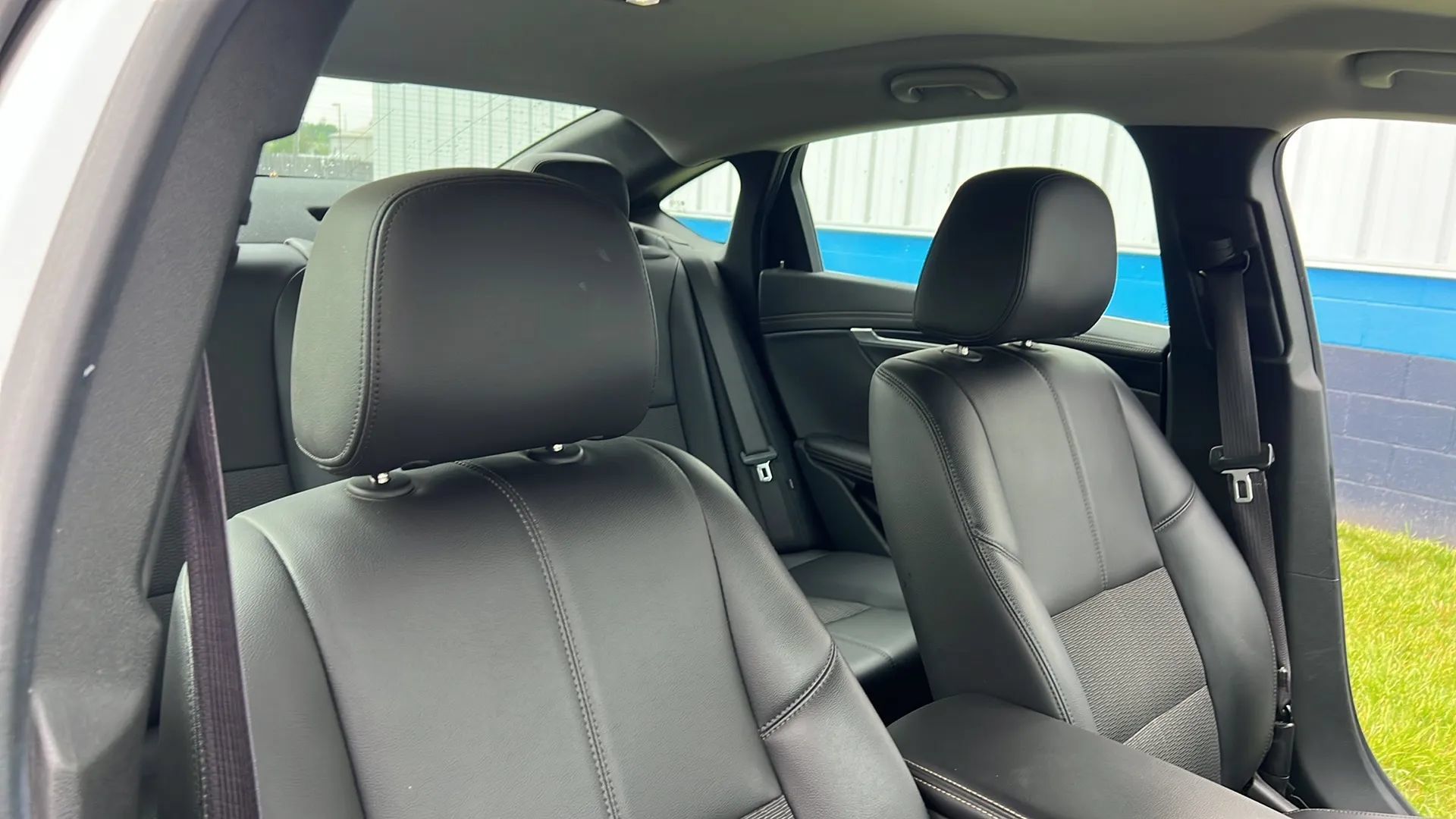 Used 2016 Chevrolet Impala LT w/ Convenience Package FWD image 19