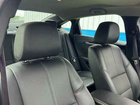 Used 2016 Chevrolet Impala LT w/ Convenience Package FWD image 19
