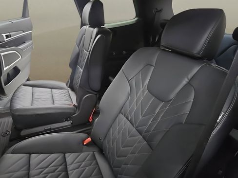 Used 2024 Kia Telluride EX X-Line image 15