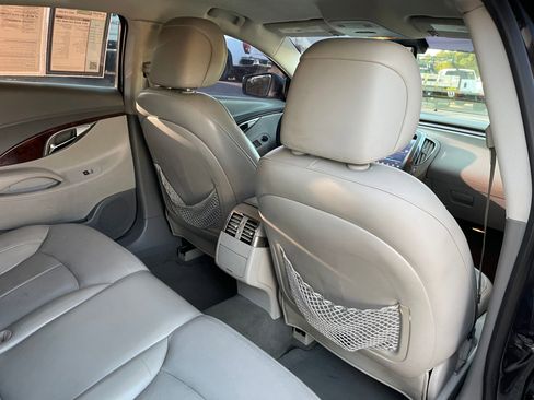 Used 2011 Buick LaCrosse CXL image 25
