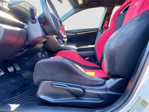 Used 2019 Honda Civic Type R image 17