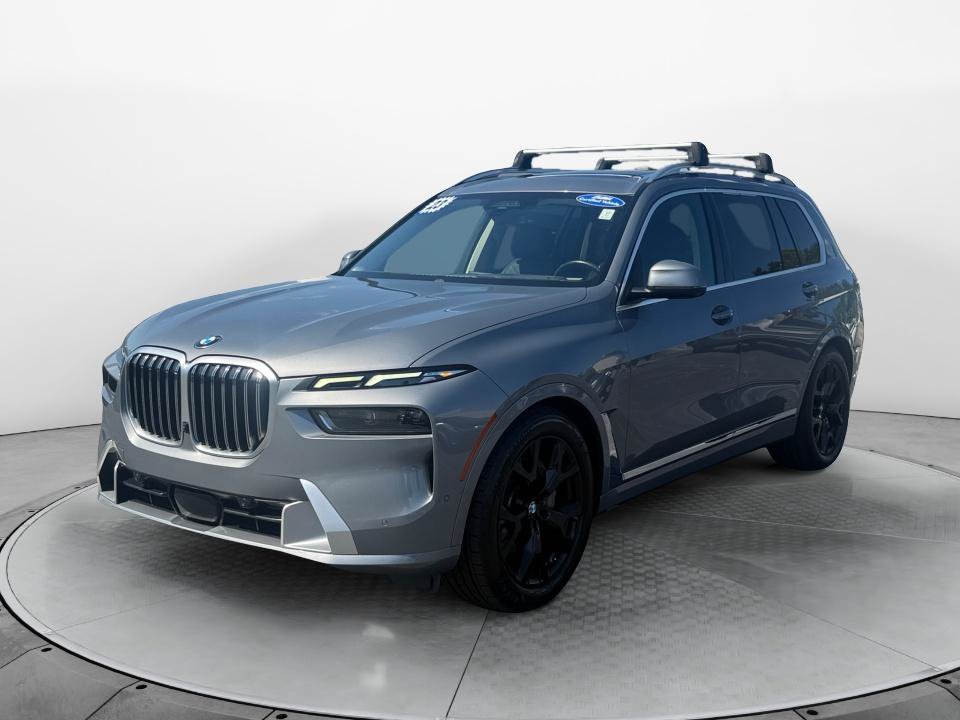 Used 2023 BMW X7 xDrive40i w/ Premium Package AWD/4WD image 3