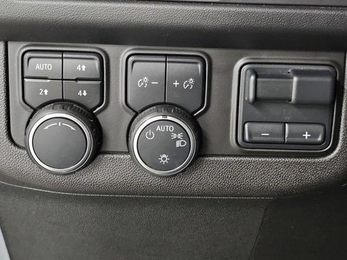Used 2021 Chevrolet Tahoe Premier w/ Premium Package AWD/4WD image 41