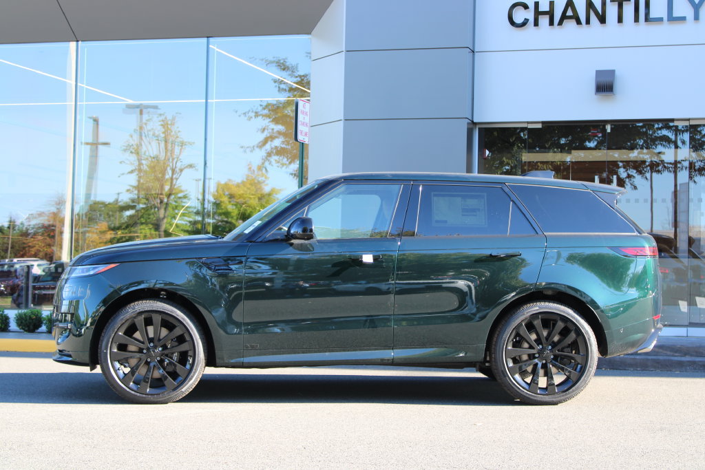 New 2027 Land Rover Range Rover Sport Dynamic SE AWD/4WD image 6