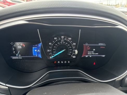 Used 2016 Ford Fusion SE image 12