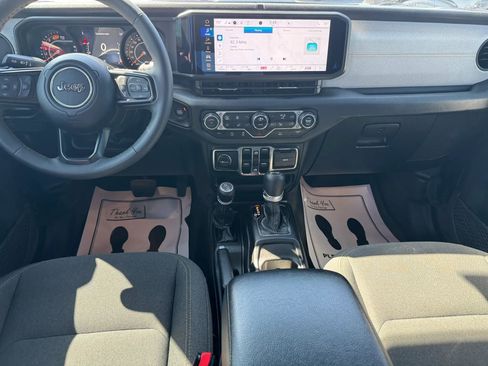Used 2024 Jeep Wrangler Unlimited Sport image 8