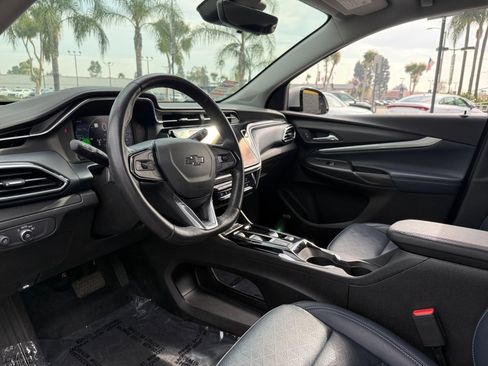 Used 2023 Chevrolet Bolt EUV Premier w/ Sun & Sound Package image 15