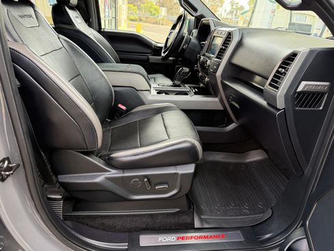 Used 2018 Ford F150 Raptor w/ Equipment Group 802A Luxury AWD/4WD image 11