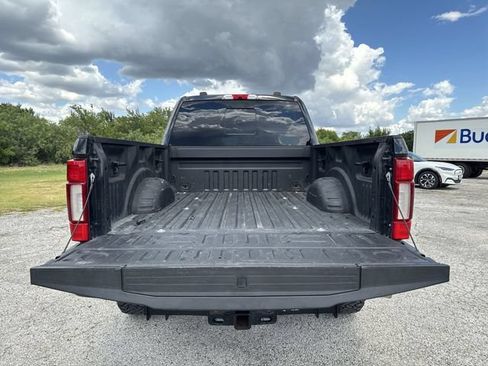 Used 2020 Ford F250 Platinum w/ FX4 Off-Road Package AWD/4WD image 24