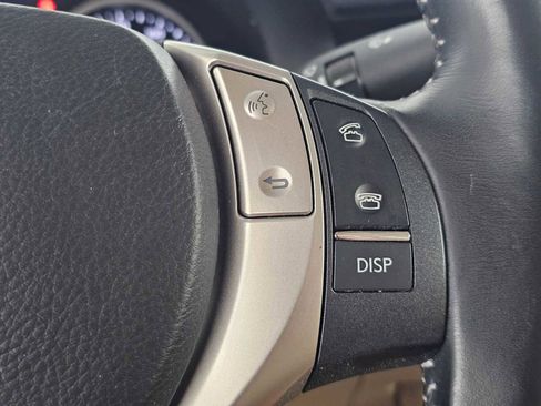 Used 2014 Lexus ES 300h w/ Luxury Package w/Bamboo Trim image 28