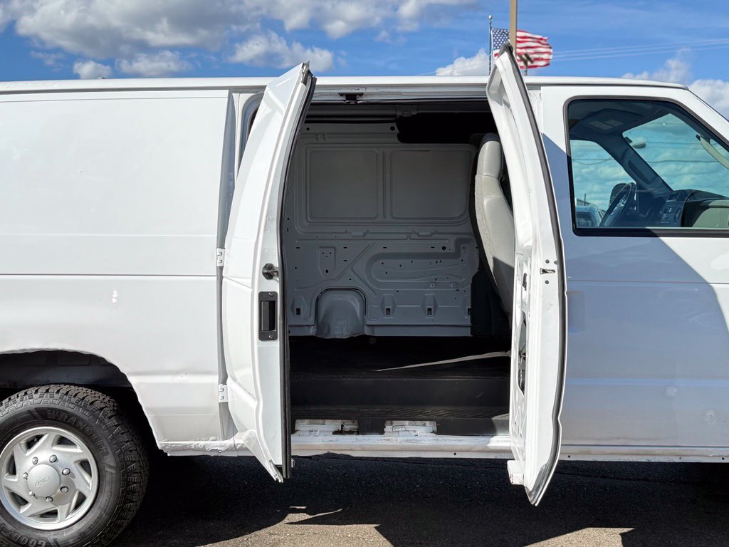Used 2014 Ford E-350 and Econoline 350 Extended Super Duty RWD image 26