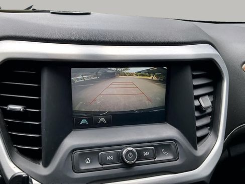 Used 2019 GMC Acadia SLE FWD image 27