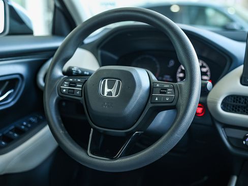 Used 2025 Honda HR-V LX image 19