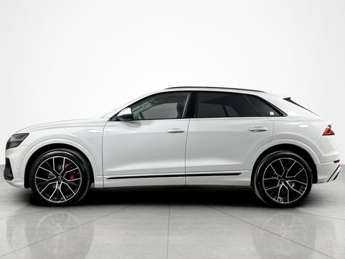 Used 2023 Audi Q8 Prestige w/ Prestige Package image 2