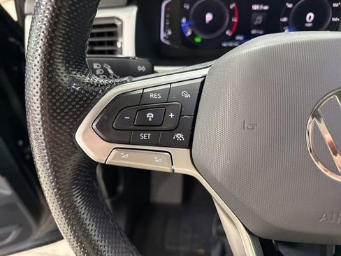 Used 2022 Volkswagen Atlas SEL Premium image 14