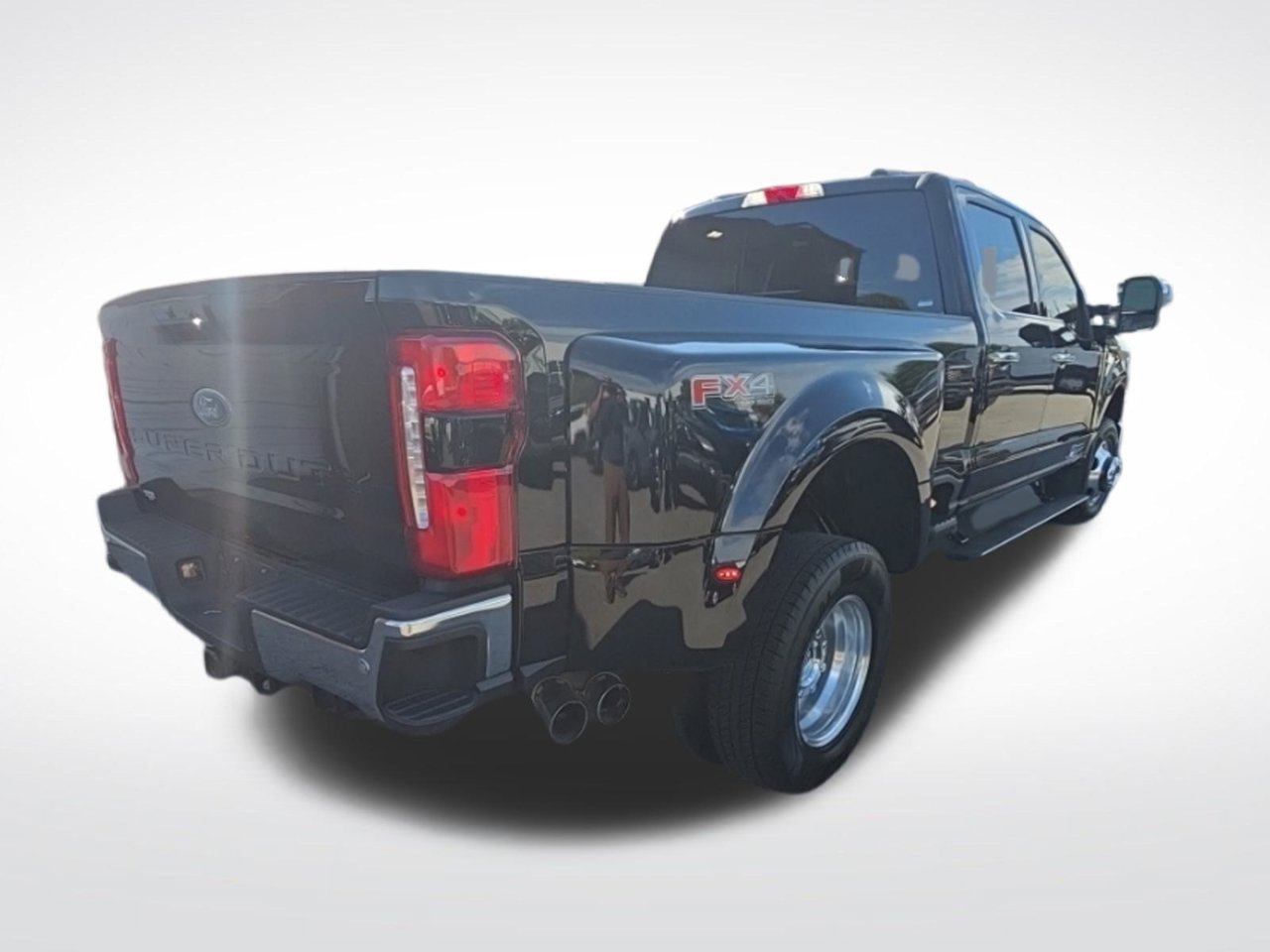 Used 2025 Ford F350 Lariat w/ Lariat Ultimate Package AWD/4WD image 9