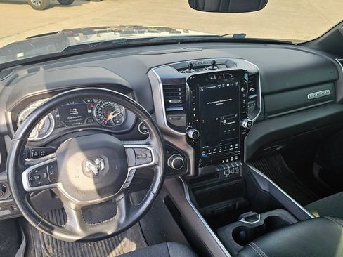 Used 2022 RAM 1500 Big Horn AWD/4WD image 8