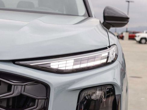 New 2026 Audi Q3 quattro 2.0T AWD/4WD image 7