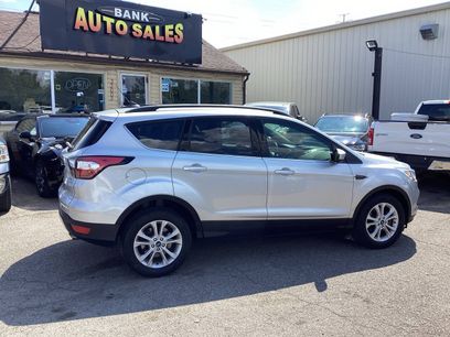 Used 2018 Ford Escape SE w/ SE Sync 3 Package