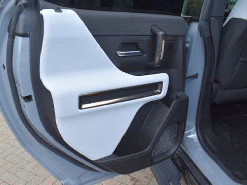Used 2024 GMC Hummer EV 3X w/ LPO, Illumination Package AWD/4WD image 34