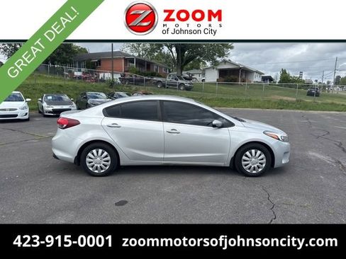 Used 2017 Kia Forte LX FWD image 1