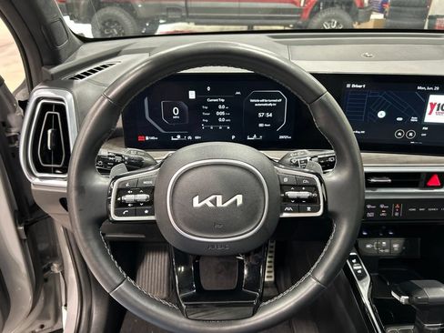 Used 2024 Kia Sorento SX Prestige AWD/4WD image 18