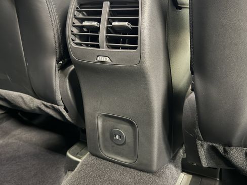 Used 2023 Ford Escape Platinum image 25