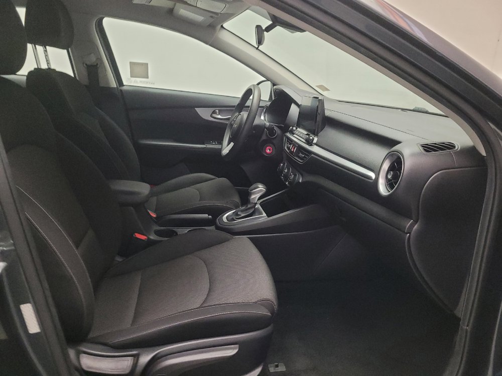 Used 2022 Kia Forte Sedan FWD image 21