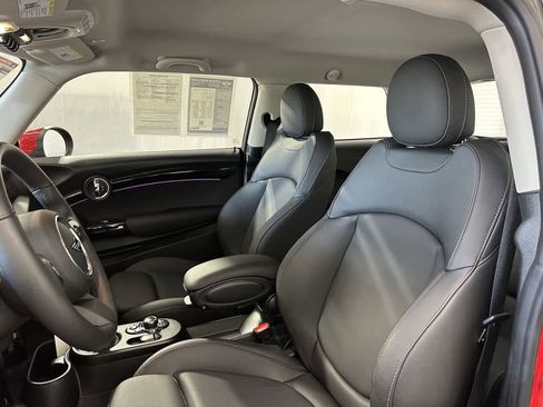 Certified 2024 MINI Cooper SE image 10