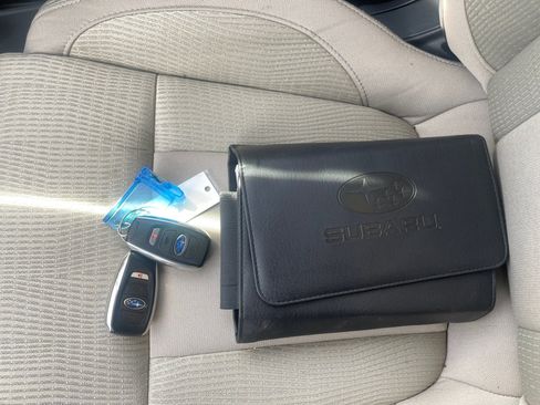 Certified 2023 Subaru Ascent Premium w/ Convenience Package image 4