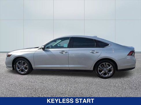 Used 2024 Honda Accord EX image 2