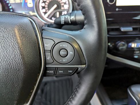 Used 2023 Toyota Camry XLE image 17