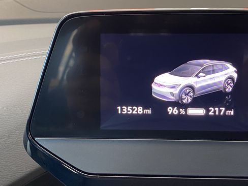 Certified 2024 Volkswagen ID.4 2WD image 5