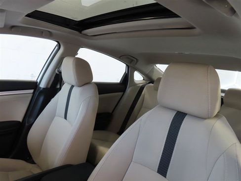 Used 2021 Honda Civic EX image 17
