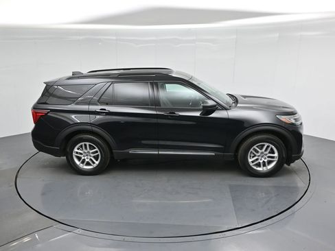 New 2025 Ford Explorer Active image 41