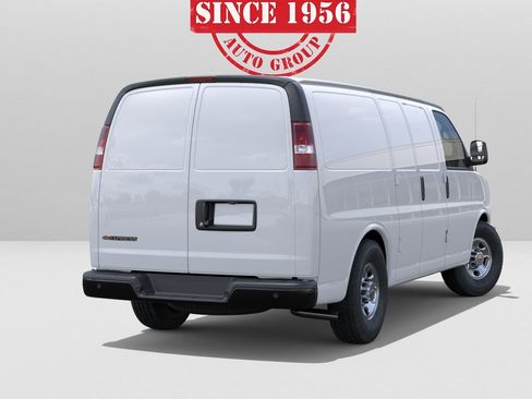 New 2026 Chevrolet Express 2500 w/ Driver Convenience Package RWD image 29