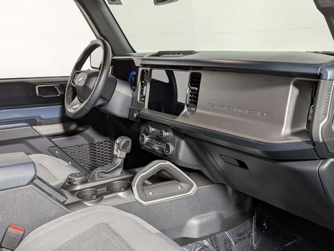 Used 2023 Ford Bronco Outer Banks image 40
