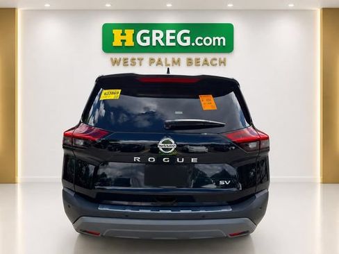 Used 2021 Nissan Rogue SV FWD image 7