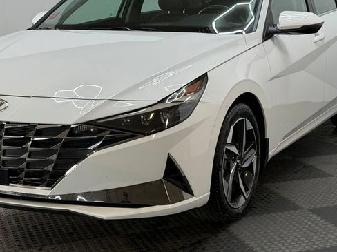 Certified 2023 Hyundai Elantra Limited FWD image 8
