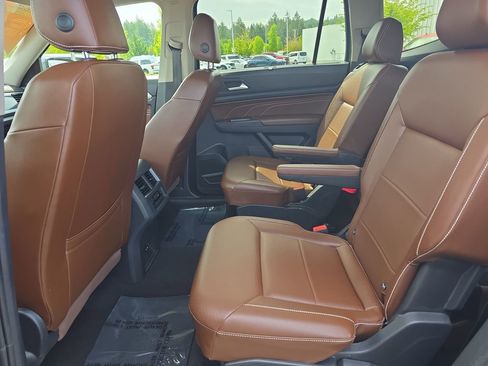 Used 2021 Volkswagen Atlas SEL R-Line AWD/4WD image 8