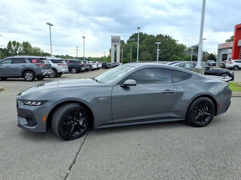 Used 2024 Ford Mustang GT RWD image 18